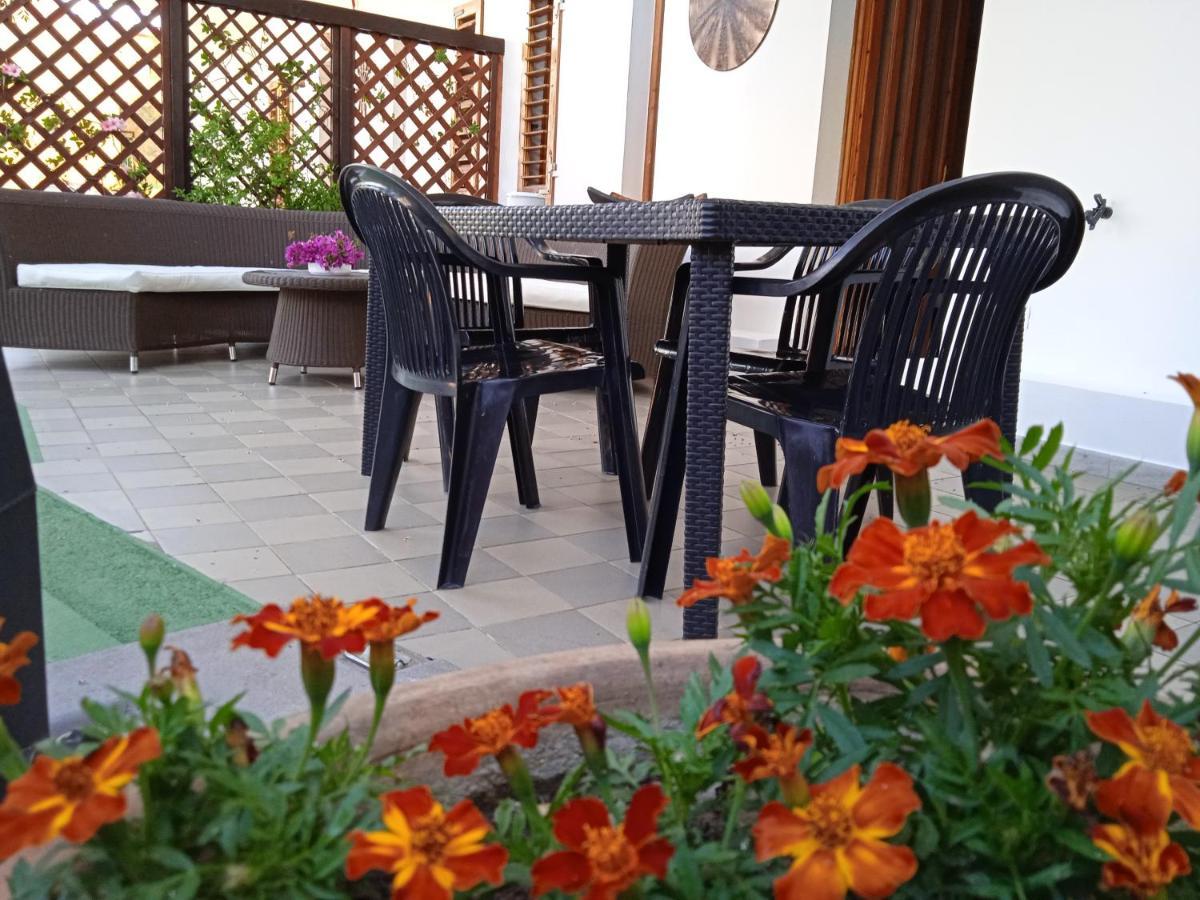 Guest House Oleandro Cin P2727 Santa Maria Navarrese Εξωτερικό φωτογραφία