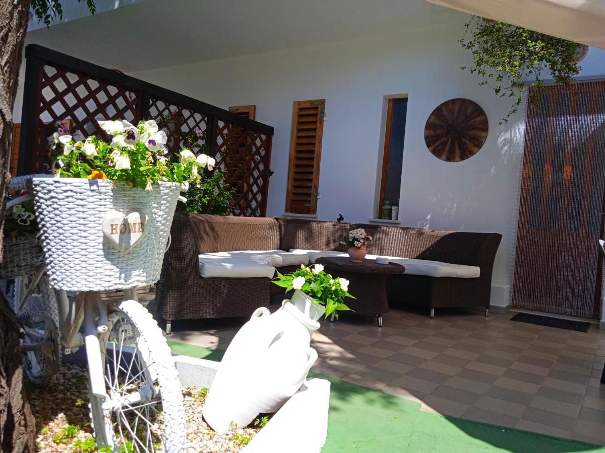 Guest House Oleandro Cin P2727 Santa Maria Navarrese Εξωτερικό φωτογραφία